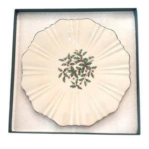 New In Box Lenox Special Holiday Plate Trivet Serving Holly Berry Christmas - Picture 1 of 5