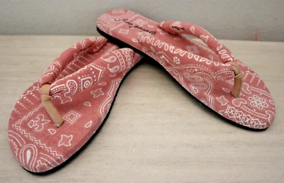 Free People Women's Sz 41 US 10-11 Pink & White Es Verdra Cotton Thong Sandals - Image 1 of 4