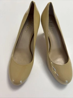 Zapatos de salón Cole Haan sin cordones beige tostado 2,5” charol para mujer 6M F3 Foto 1 de 4