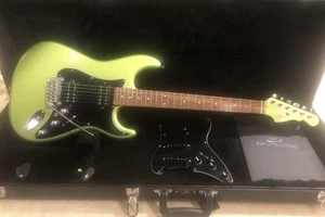 2018 USA G&L Legacy, Margarita Metallic. Excellent Condition, Stunning Guitar! - Picture 1 of 10