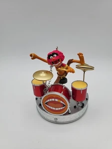 Hallmark The Muppets Animal 2010 "Beat Drums" senza scatola Jim Henson - Foto 1 di 6