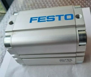 FESTO 156567 ADVU-63-80-PA COMPACT CYLINDER (R2S7.4) - Imagen 1 de 3