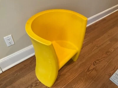 Silla infantil Magis Trioli Me Too Collection Eero Aarnio hecha en Italia AMARILLA Foto 1 de 4