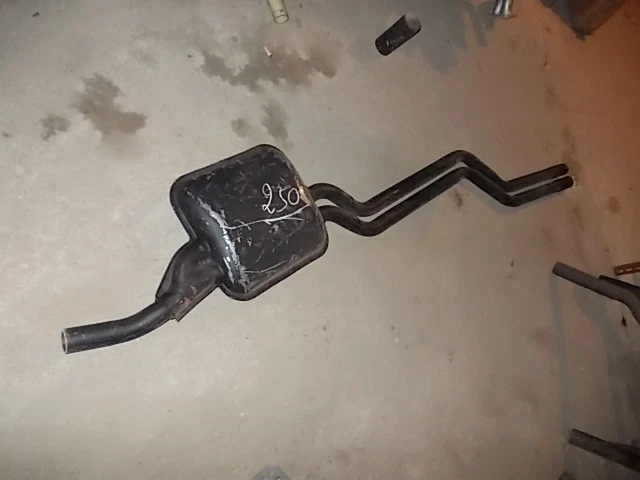 MARMITTA CENTRALE MERCEDES 250 T SW 76-79 W123EXHAUST AUSPUFF SILENCIEUX - Immagine 1 di 1