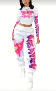 2-teiliger Anzug mit Herzdruck. Langarmshirt Baumwolle Rundhalsausschnitt. Bindebundhose - Bild 1 von 5