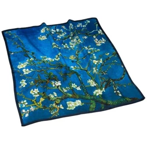 Flor de almendro Van Gogh. 100% seda natural genuina. Bufanda cuadrada. 65cm - 25 1/2" - Imagen 1 de 1