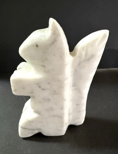Geschnitzte weiße Marmor Eichhörnchen Figur Stein Skulptur Briefbeschwerer Wohndeko 4 Zoll - Bild 1 von 15