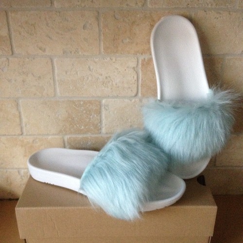 Sandali pantofole UGG Royale bambino blu Toscana Fluffie slide taglia US 6 donna nuovi con scatola