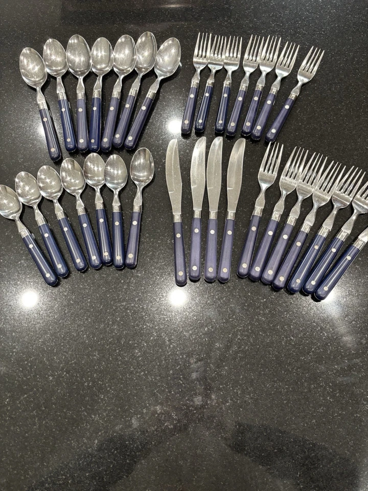 Cubiertos de acero inoxidable WF Mardi Gras asas remachadas azules 32 piezas de acero inoxidable Foto 1 de 4