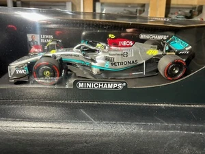 1/18 Minichamps - 2022 MERCEDES-AMG F1 W13 E #44 - LEWIS HAMILTON - SPANISH GP - Picture 1 of 23