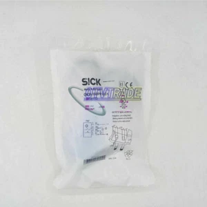 1PCS SICK 6058153 CM30-16BPP-EC1 Switch Sensor NEW - Bild 1 von 6