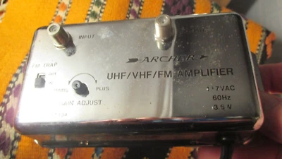 Vintage Archer Radio Shack UHF/VHF/FM Amplifier Model 15-1T13A 60hz 3.6w - Image 1 of 4