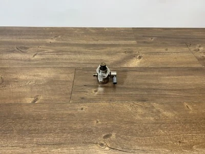 2010 2011 2012 2013 BMW X5 X6 4.4L N63 High Pressure Fuel Pump E70 E71 - Изображение 1 из 4