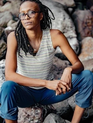 Camiseta sin mangas Title Nine Matahari para mujer con cuello en V a rayas amarillas talla XS Foto 1 de 4