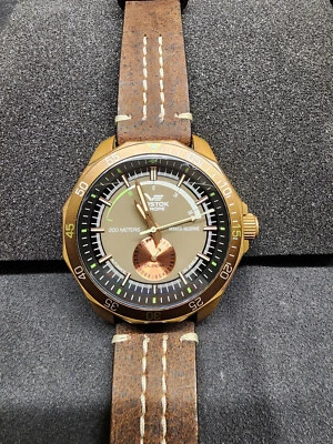 Vostok Europe NE57 automático, bronce, esfera verde Foto 1 de 4