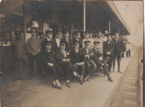 ALTES VINTAGE SELTENES FOTO EISENBAHNARBEITER ANTIK EISENBAHN ZUG EISENBAHN - Bild 1 von 2