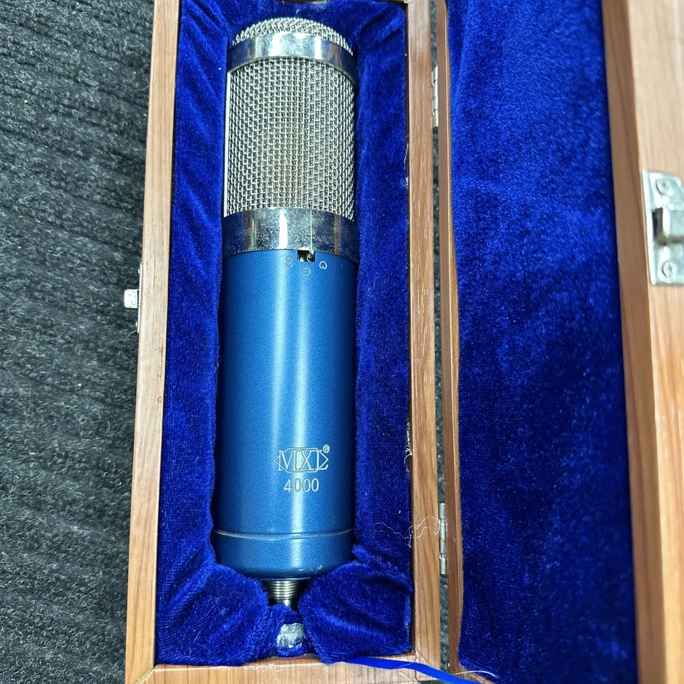 MXL-4000XL professional recording studio  microphone  with vibraion isolation - Image 1 of 4