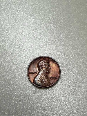 1982 No Mint Mark Large Date Lincoln Penny Error DD Rare toner Us Coin 3.1 Gram - Image 1 of 4