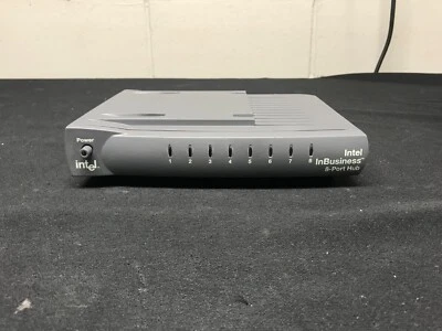 Intel InBusiness 8-Port Hub 697052-002 , AC Adapter Not Included - Image 1 of 4