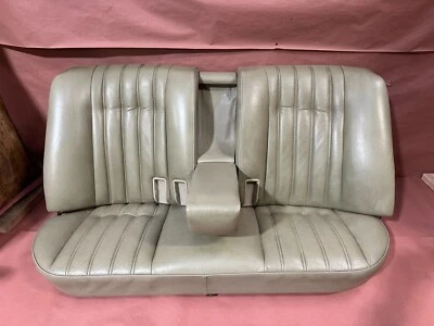 Asiento trasero completo BMW E28 535I 528e 528I cuero beige fabricante de equipos originales 168 k millas Foto 1 de 4