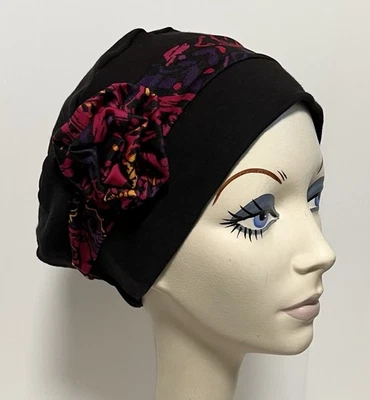 Sombreros con Corazón Quimio 3 Costuras Roseta Turbante Quimio Sombrero • Negro/Multicolor Foto 1 de 4
