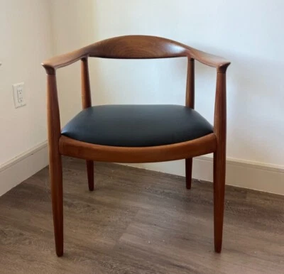 Hans Wegner para Johannes Hansen "La Silla" Silla Redonda de Teca, Recién Restaurada Foto 1 de 4