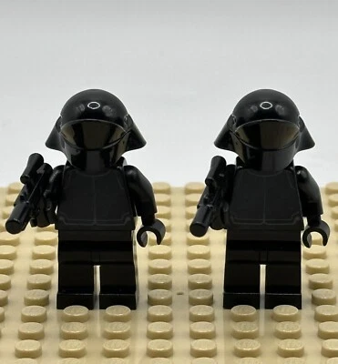 LEGO Star Wars sw0671 First Order Crew Members (2) USED & some Scratch Marks - Image 1 of 4