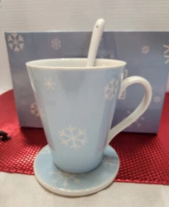 New in Original Box Living Quarters Snowflake Mug Set - Picture 1 of 7