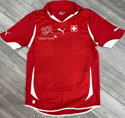Switzerland 2010/12 Home Football Shirt Soccer Jersey Size M - Image 1 of 4
