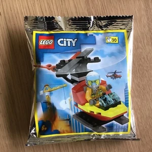 LEGO City Fire City Helicopter and Pilot 952301 Foil Pack SEALED Minifigure - Picture 1 of 3