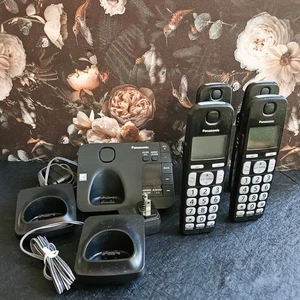 Panasonic KX-TGE430 Sistema telefonico cordless portatile - 4 telefoni 3 basi TESTATO - Foto 1 di 10