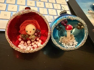 2 Vintage Mercury Glass 3D Diorama Indent Christmas Ornament Italy READ - Picture 1 of 7
