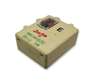 Subaru Impreza Unit Control Module Relay 88013AE031 12V 10-Pin - Picture 1 of 7