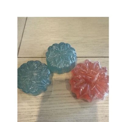 NEW 3 Crabtree & Evelyn glycern soaps Poinsettia Sugar plum - Image 1 of 4