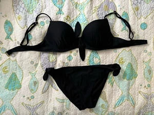 Hollister Women’s Black Bikini Swimsuit Size 34B Top & Size Small Bottom - Picture 1 of 3