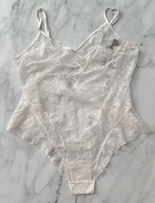 Victoria's Secret Archives Nwt Coconut White Lace Bodysuit Teddy XL - Image 1 of 4