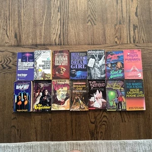 14 Vintage Horror Occult Paperback Lot Books Vampires Alien Ghost Supernatural - Foto 1 di 9