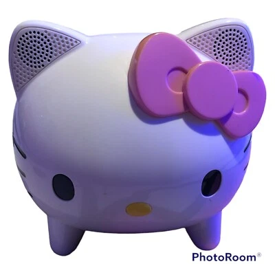 Hello Kitty Docking Speaker Station for Ipod and IPhone 4 - Image 1 of 3
