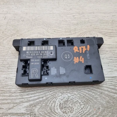 MERCEDES SLK R171 DOOR MODULE DRIVER  SIDE RIGHT DOOR CONTROL UNIT A1718200626 - Image 1 of 3