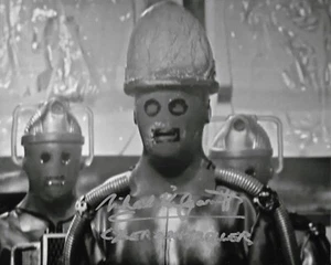 Michael Kilgarriff Doctor Who Grab der Cybermen signiert 8 x 10 Foto - Bild 1 von 1