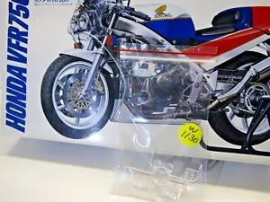 Lente ligero transparente Tamiya escala 1:12 Honda VFR750R RC30 🙂 solo piezas 👀 del kit # 14057 - Imagen 1 de 3