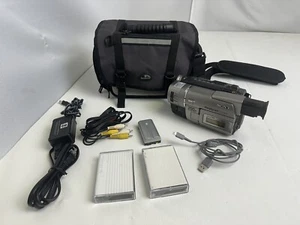 Sony Handycam CCD-TRV37 8mm Video8 Camcorder Night Vision Bundle Extras Battery - Picture 1 of 16