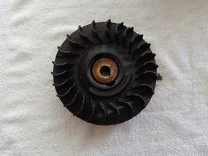 Briggs & Stratton  Flywheel 790536, Fan 691346   (25S13) - Picture 1 of 4