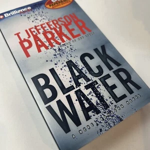 Black Water ~ by T. Jefferson Parker ~ Audiobook on 4 Audio Cassettes ~ Abridged - Foto 1 di 6