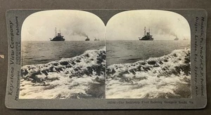 Stereoview Curved Gray Mount Battleships Entering Hampton Roads - Picture 1 of 2