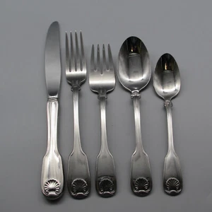 Reed & Barton 18/8 Stainless Colonial Shell 5pc Place Setting * - Picture 1 of 3