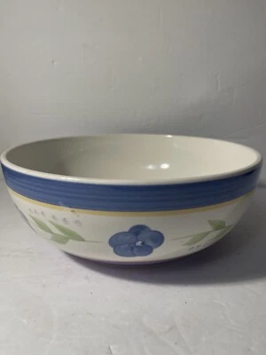 Ensaladera floral azul y púrpura Gibson Designs Bella/Everyday 9" Foto 1 de 4