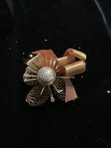 L1191++Vintage Genny Gorgeous Christmas Holiday Corsage Restored Original Cones - Picture 1 of 2