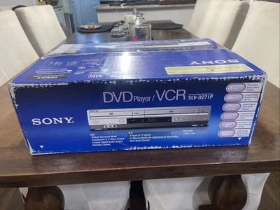 Sony DVD/VCR Player SLV-D271P - NEW Factory Sealed Box Dead Stock !! - Image 1 of 4