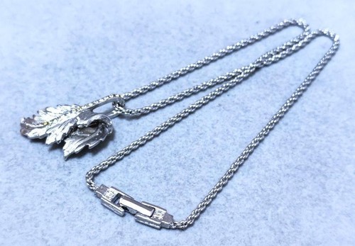 Collana Givenchy pietra x motivo foglia 37563